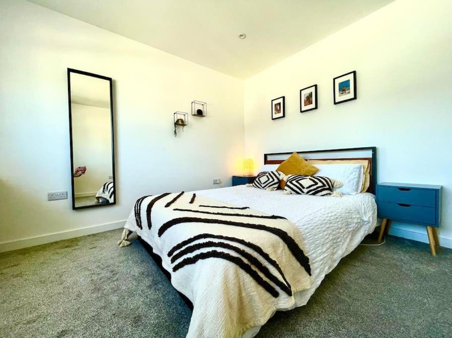Modern Chic Summer Holiday Retreat. New Quay Eksteriør billede