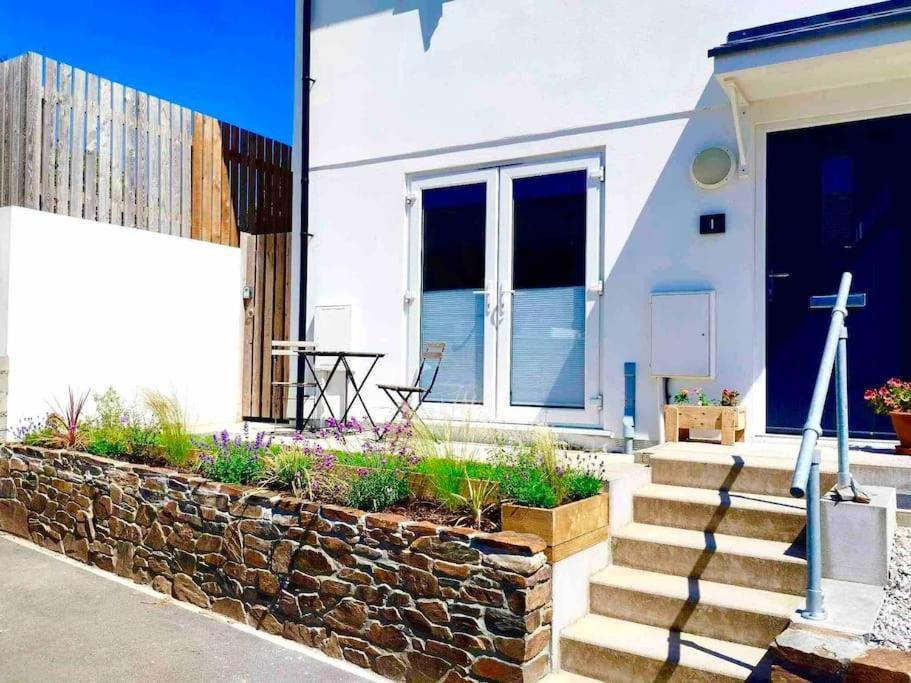 Modern Chic Summer Holiday Retreat. New Quay Eksteriør billede