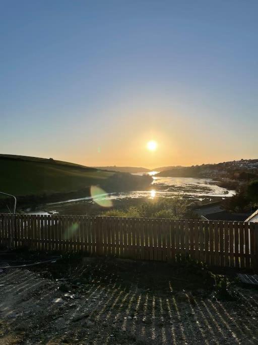 Modern Chic Summer Holiday Retreat. New Quay Eksteriør billede